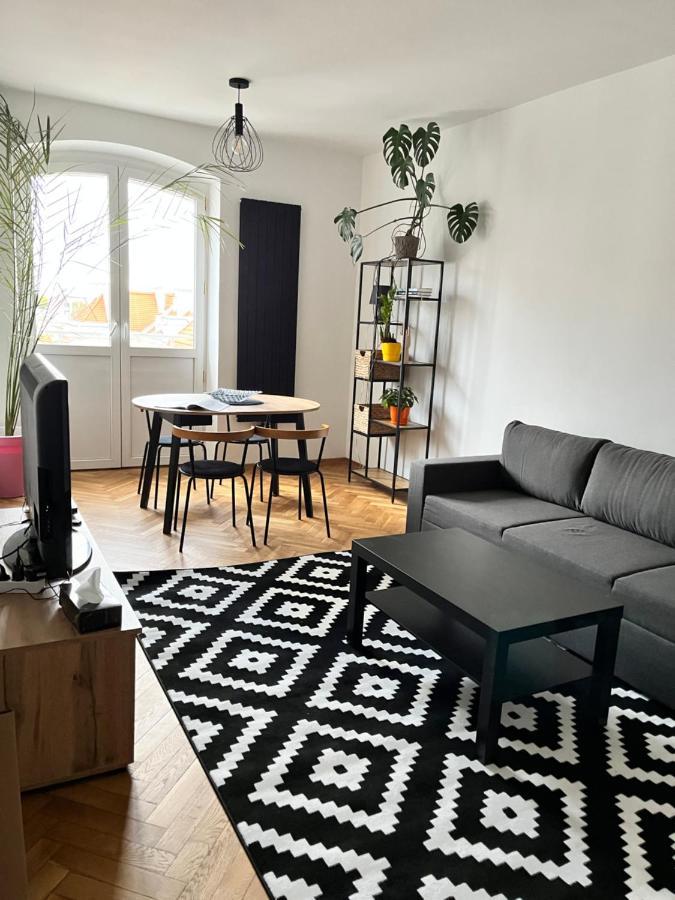 Ohmyhome - Plac Pieciu Rogow - Centrum ワルシャワ エクステリア 写真