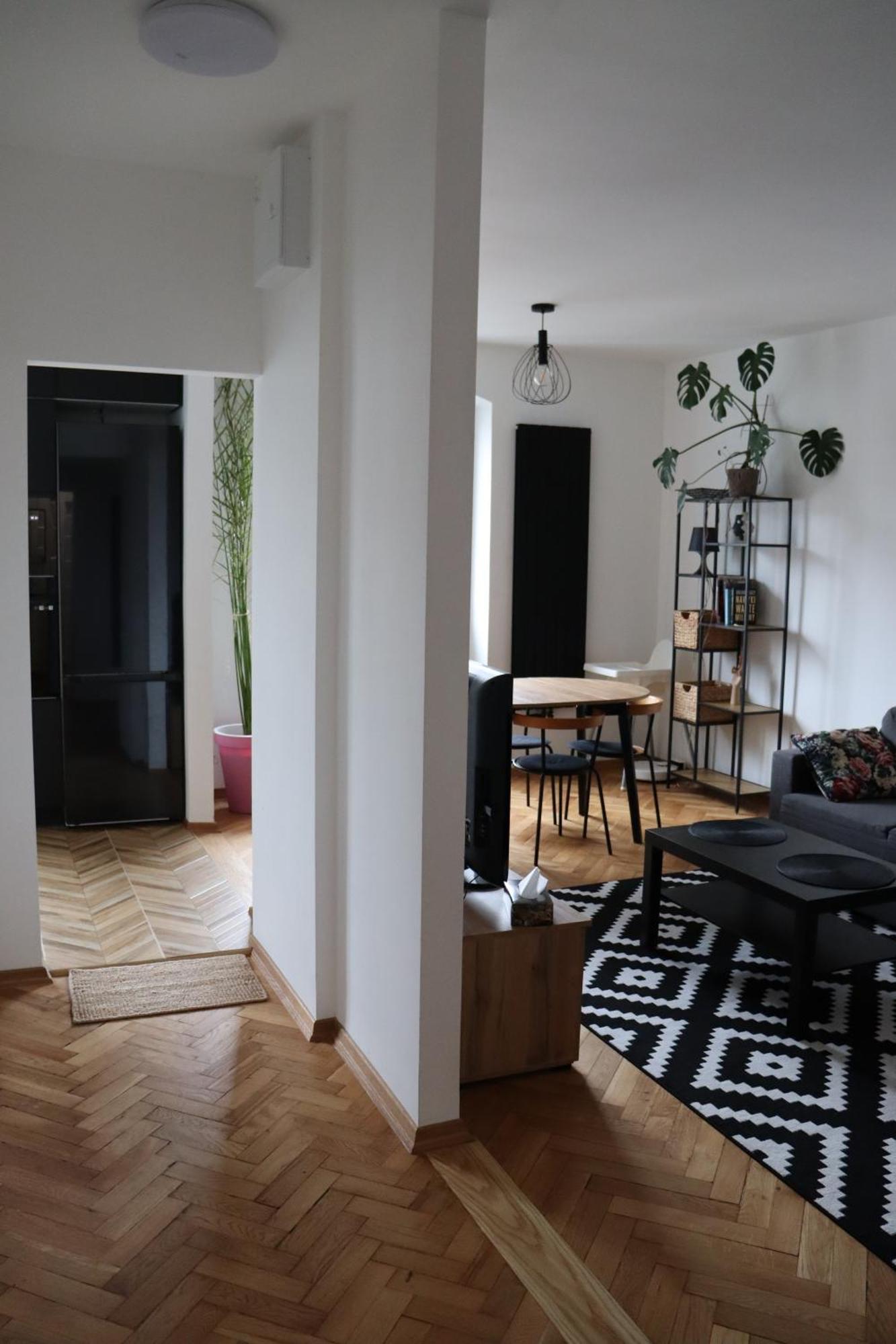 Ohmyhome - Plac Pieciu Rogow - Centrum ワルシャワ エクステリア 写真